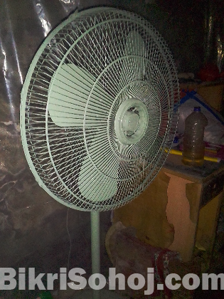 পাকিস্তানি স্টান্ড টেবিল ফ্যান